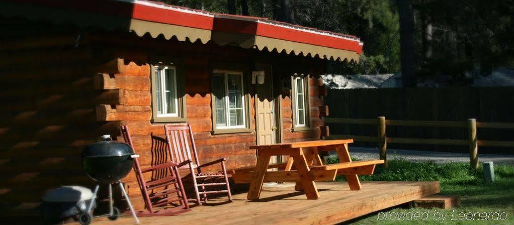 Historic Tamarack Lodge Hungry Horse Exterior foto